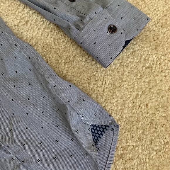 NWOT Men’s Ted Baker Long Sleeved Button Down! - Picture 3 of 8